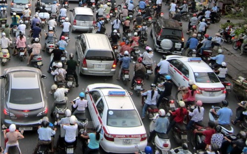 Trên địa bàn Thủ đô có gần 5,9 triệu phương tiện 6Pg88.com hơn 1000 trò chơi hấp dẫn đang hoạt động, trong đó hơn 596.000 ôtô, còn lại chủ yếu là xe máy.