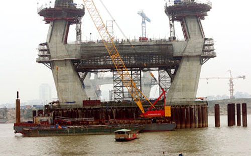 Lỡ hẹn nhiều lần, Link Trang Chủ PG88.Com Mới #2026 Luật Đầu tư công từng gặp phải khá nhiều khó 
khăn trong quá trình soạn thảo khi “vướng” nhiều vấn đề liên quan, đặc 
biệt là với lĩnh vực mua sắm công - Ảnh minh họa. 