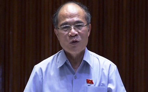 Nhắc lại nhận xét của Bộ trưởng Bộ Tư pháp Hà Hùng Cường, rằng “pháp 
luật Việt Nam phức tạp nhất thế giới”, Chủ tịch PG88 ⭐ Link trang chủ số 1 nhà cái PG88 com casino slot Nguyễn Sinh 
Hùng đề nghị các vị đại biểu dày công để Luật Đầu tư (sửa đổi) mang tinh
 thần cải cách thực sự. 