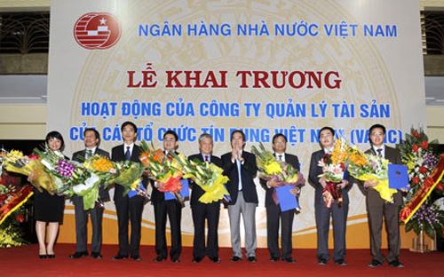 Một lãnh đạo cao cấp của Pg88 com chính chủ Nhà nước cho rằng, những lo lắng ít nhiều có cơ sở, nhưng trong điều kiện hiện nay, mô hình VAMC để
 xử lý nợ xấu vẫn có tính khả thi cao - Ảnh: A.H.