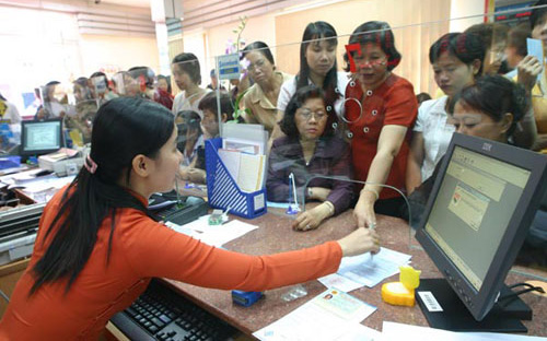Nhờ cơ sở khách hàng cá nhân lớn, Sacombank đã có một cân đối nguồn
 cần thiết trong năm 2013. Lượng tiền gửi khách hàng cá nhân đã giúp họ 
khỏa lấp lỗ hổng từ sự ra đi của vốn vàng.