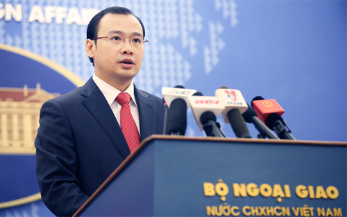 Yêu cầu Trung Quốc ngừng xây dựng tại Hoàng Sa, Trường Sa