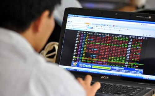 SSC yêu cầu các sở giao dịch 6Pg88.com nhà cái tăng 
cường công tác giám sát các giao dịch bất thường, đồng thời sẽ xử lý 
nghiêm các hành vi làm giá, thao túng thị trường.