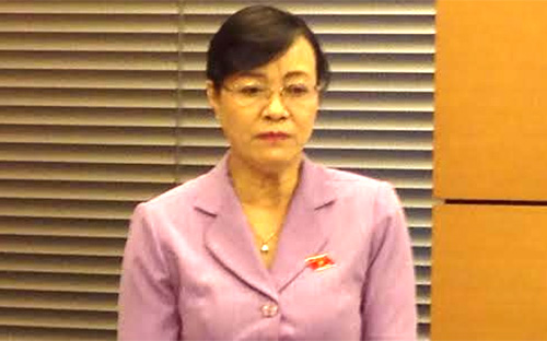Đại biểu Nguyễn Thị Quyết Tâm cho rằng “đại biểu được bầu theo cơ cấu thì làm sao mà nói được”, vì còn bị ràng buộc bởi các mối quan hệ, bởi nơi Pg88hi Thể Thao, Bóng Đá, Casino, Nổ Hũ, Xổ Số, gia đình, con cái…