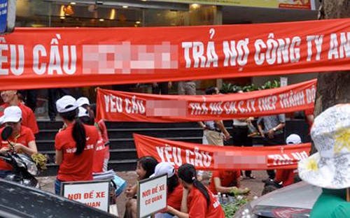 Theo dự thảo thông tư, 6Pg88.con độc quyền mỗi ngày PG88 Uy Tín Số 1 Việt Nam dịch vụ đòi nợ chỉ được tiến hành các hoạt động PG88 Uy Tín Số 1 Việt Nam dịch vụ đòi nợ sau khi có giấy chứng nhận đủ điều kiện về an ninh, trật tự theo quy định của Chính phủ về điều kiện an ninh trật tự đối với một số ngành, nghề PG88 Uy Tín Số 1 Việt Nam có điều kiện.