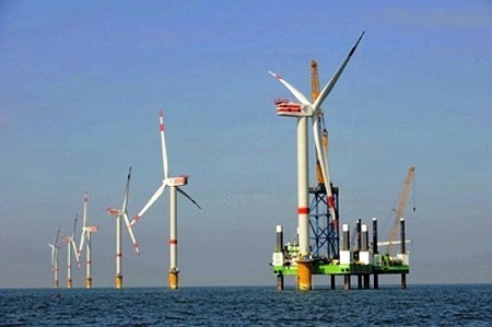 Với giá bán cho EVN hiện nay là 7,8 UScent/kWh, tuy cao hơn so với giá 
điện tới tay người tiêu dùng, nhưng các nhà đầu tư điện gió vẫn lỗ nặng.
 