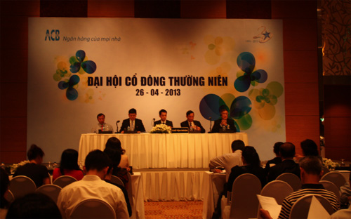 Đại hội cổ đông thường niên của ACB năm ngoái. Đã hai năm, ACB vẫn “treo” con số 718,9 tỷ đồng trong báo cáo Pg88ok giải trí thể thao, casino, bắn cá và slot, chưa thực hiện trích lập dự phòng rủi ro.