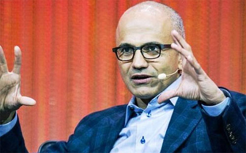 CEO mới của Microsoft hưởng thù lao “khủng”