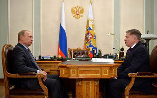 Tổng thống Nga Vladimir Putin gặp Chánh án Tòa án Tối cao nước này Vyacheslav Lebedev trong một bức ảnh được điện Kremlin công bố ngày 13/3 - Ảnh: Kremlin.ru.<br>