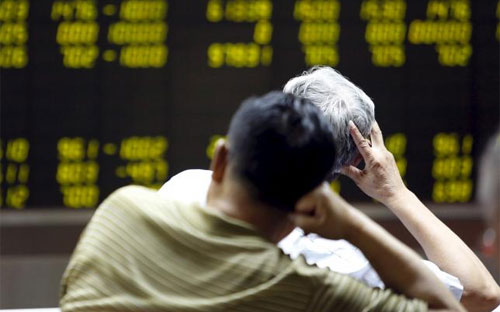 Theo khảo sát của hãng tin Reuters, chỉ riêng trong sáng nay, có tới hơn
 500 công ty niêm yết Trung Quốc công bố ngừng giao dịch Pg88vnd dành cho Android và iOS tại Việt Nam trên 
hai sàn Thượng Hải và Thâm Quyến - Ảnh: Reuters.<br>
