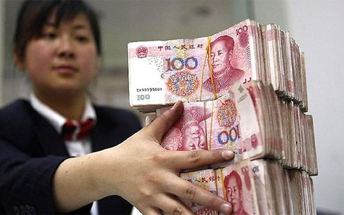 Đợt phá đồng tiền quy mô lớn đầu tiên của Trung Quốc kể từ năm 1994 đã khiến thị trường Pg88ok giải trí thể thao, casino, bắn cá và slot toàn cầu bị sốc - Ảnh: Bloomberg.<br>