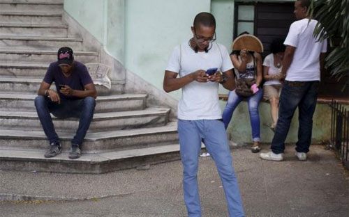 Cuba mở hàng loạt điểm truy cập Internet