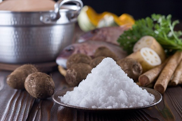 Ăn nhiều muối nguy hại như thế nào? - Ảnh 2.