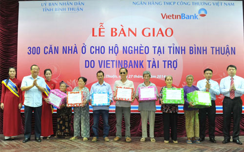 VietinBank trao 300 căn nhà “cứng” cho người nghèo Bình Thuận 3