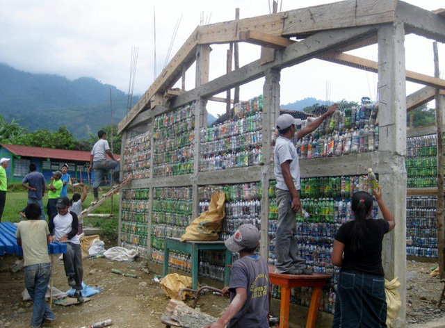 Ecobrick – một giải pháp sinh thái đáng tham khảo - Ảnh 4.