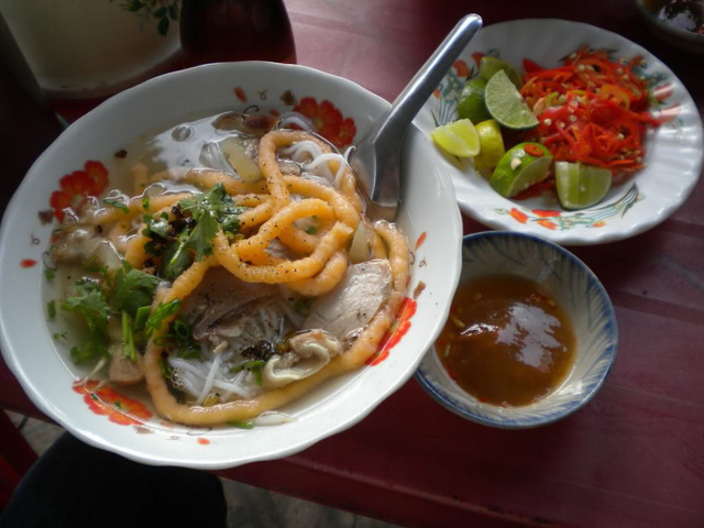 Về miền Tây nhớ nếm bún suông Trà Vinh - Ảnh 1.
