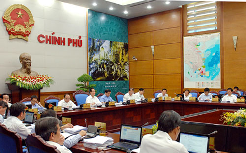 “Nếu quyết tâm thì tăng trưởng GDP 5,8% là khả thi”