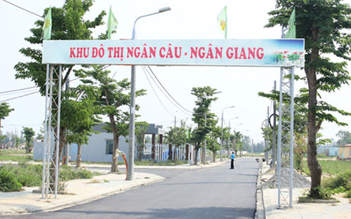 Được biết Link Trang Chủ PG88.Com Mới #2026 khởi công tháng 6/2013, gần 1 năm xây dựng nhà đầu tư đã
 hoàn tất các hạng mục: bàn giao 350 nền sổ đỏ đến khách hàng, hoàn 
thành điện chiếu sáng, điện sinh hoạt, hệ thống thông tin liên lạc, 2 
công viên rộng hơn 7.000m2.