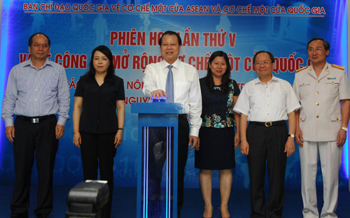 Phó thủ tướng Chính phủ Vũ Văn Ninh chỉ đạo, ở các bộ đã 
kết nối thì chậm nhất đến quý 4/2015 này sẽ kết nối xong tất cả các thủ 
tục Pg88hi nạp rút siêu tốc liên quan…