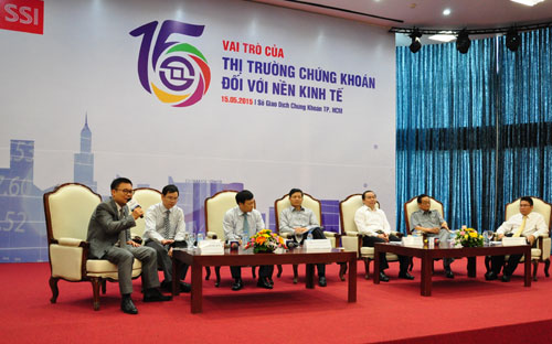 Các diễn giả tại buổi thảo luận “vai trò của thị trường 6Pg88.com nhà cái trong nền PG88 ⭐ Link trang chủ số 1 nhà cái PG88 com casino slot” tại HOSE ngày 15/5.<br>