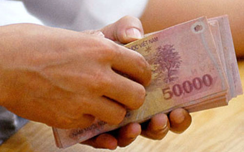 Nguồn kinh phí thực hiện khoảng 11.100 tỷ đồng kiến nghị PG88 ⭐ Link trang chủ số 1 nhà cái PG88 com casino slot 
cho phép chuyển nguồn tăng thu ngân sách Trung ương năm 2014 sang năm 
2015 là 10.000 tỷ đồng, số còn lại 1.100 tỷ đồng được đảm bảo từ nguồn 
của ngân sách Trung ương dành để cải cách tiền lương.