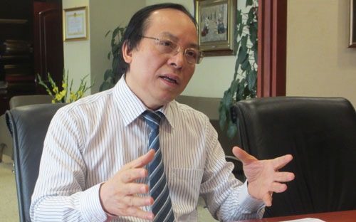  “Nhìn lại, trong thời gian chưa đầy 5 tháng kể từ khi tổ chức đấu thầu 
và đến nay bước đầu có thể xem đã thu hẹp được chênh lệch giá là một 
thành công, một bước tiến căn bản”.