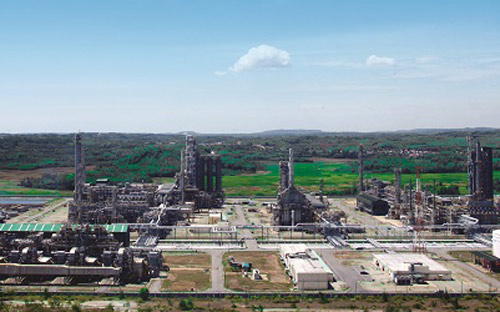 Gazprom muốn mua 49% cổ phần lọc dầu Dung Quất