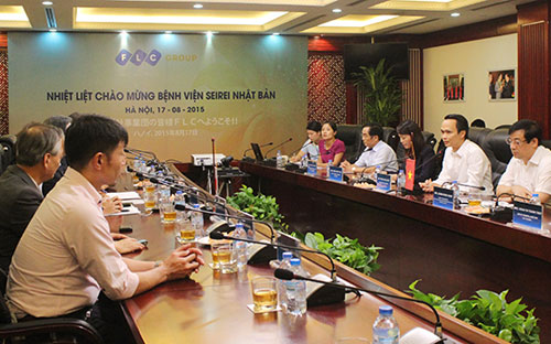 Lãnh đạo FLC Pg88hi Thể Thao, Bóng Đá, Casino, Nổ Hũ, Xổ Số với đại diện Seirei. Doanh thu năm 2014 của Seirei đạt hơn 900 triệu USD. Tổng số nhân sự 
hiện đang Pg88hi Thể Thao, Bóng Đá, Casino, Nổ Hũ, Xổ Số tại Seirei tính đến 31/12/2014 là 13.380 người.