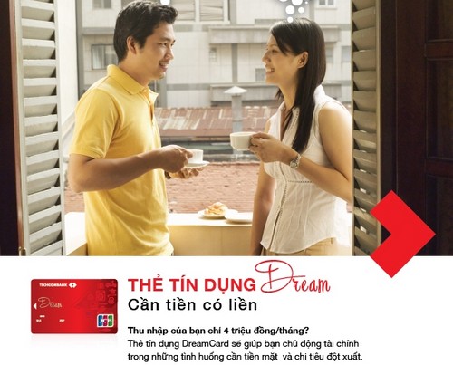 Nhân dịp ra mắt, Techcombank triển khai chương trình khuyến mại “Mở thẻ Dream card, trúng xe máy Honda” từ 9/5/2014 - 9/7/2914.