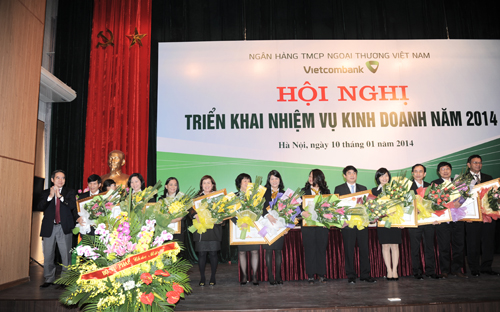 Đến 31/12/2013, Vietcombank đã cơ bản hoàn thành các chỉ tiêu PG88 Uy Tín Số 1 Việt Nam
 năm 2013 theo nghị quyết Hội đồng Quản trị đề ra và đạt được kết quả 
khả quan trên nhiều mặt.