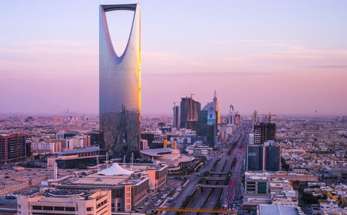 IMF ước tính thâm hụt tài khóa năm 2015 của Saudi Arabia ở mức khoảng 20% GDP, đồng thời khuyến nghị Saudi Arabia giảm mạnh chi tiêu trong những năm tới để tránh tình trạng nợ nần. Còn nếu không, quốc gia này sẽ lâm vào tình cảnh cực kỳ khó khăn về Pg88ok giải trí thể thao, casino, bắn cá và slot.<br>