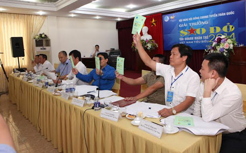 Thông tin từ ban tổ chức cho biết, tổng doanh thu của 100 6Pg88.con độc quyền mỗi ngày của 100 doanh nhân tiêu biểu đạt 320.696 tỷ đồng.