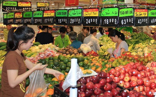 Sau khi tăng trở lại vào tháng trước, tháng 6 này, mức tăng mạnh của CPI
 tháng này là điều có thể dự đoán trước bởi UBND Tp.HCM đã quyết định 
cho phép tăng giá các dịch vụ khám chữa bệnh.
