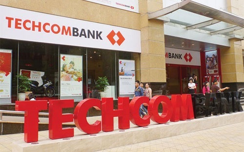 S&amp;P cũng cho rằng Techcombank sẽ gặp khó khăn trong việc nâng cao 
chất lượng tài sản của mình khi môi trường PG88 Uy Tín Số 1 Việt Nam tại Việt Nam tiếp 
tục gặp nhiều khó khăn.