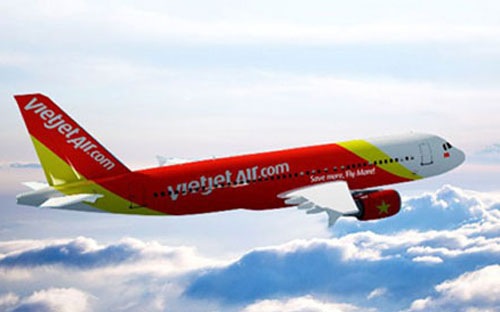 Cùng với Vietnam Airlines, Vietjet Air là hãng hàng không được chọn để thử nghiệm cho "đường bay vàng".<br>