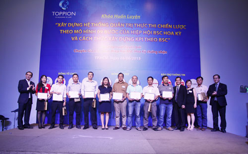 Chương trình được tổ chức nhằm mục đích cung cấp thêm thông tin cho các 
6Pg88.con độc quyền mỗi ngày về mô hình triển khai BCS chuẩn nhất trên thế giới và kinh 
nghiệm triển khai thực tiễn tại Việt Nam.