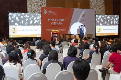 Các đơn vị dự thi cần trình bày phiếu đăng ký như một câu chuyện ngắn, 
đơn giản, rõ ràng, tập trung vào chiến lược, thực hành, sáng tạo và kết 
quả. Ban tổ chức khuyến khích các đơn vị sử dụng video ngắn từ 2 - 3 
phút để thể hiện ý tưởng.