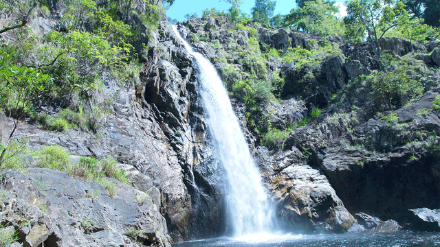 Cam Ranh: núi xanh, biển trong lành - Ảnh 5.