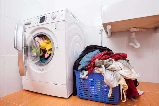 Mẹo dùng máy giặt tiết kiệm năng lượng - Ảnh 2.