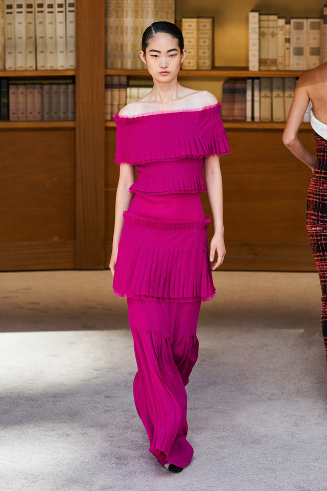 BST Haute Couture Thu – Đông 2019 của Chanel: cổ điển và tinh tế - Ảnh 9.