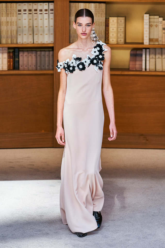 BST Haute Couture Thu – Đông 2019 của Chanel: cổ điển và tinh tế - Ảnh 10.