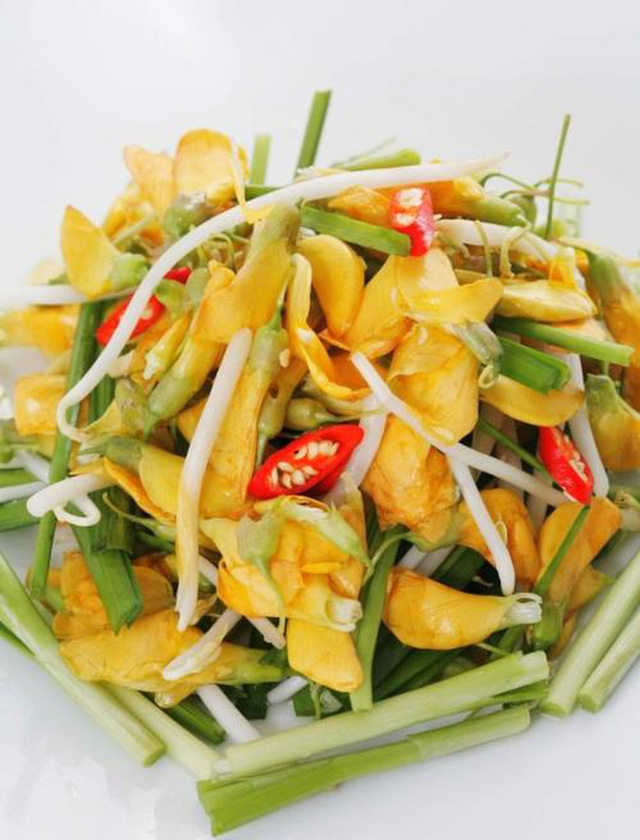 Những đóa mai vàng mùa nước nổi - Ảnh 1.