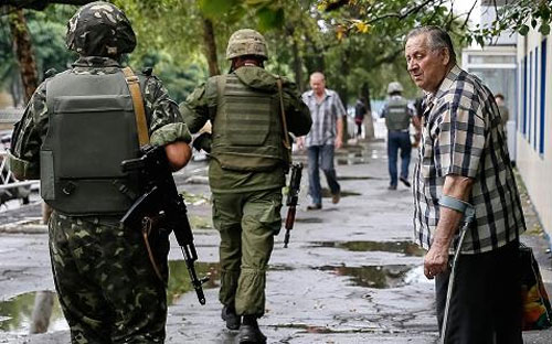 Quân nổi dậy phản công, Ukraine xin gia nhập NATO