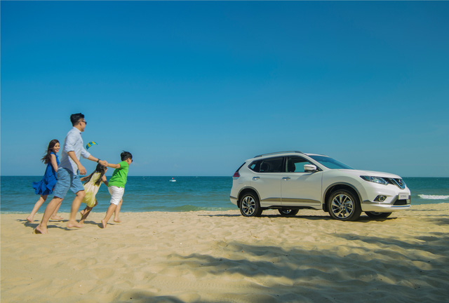 Ra mắt hai mẫu xe X-Trail và Sunny phiên bản cao cấp - Ảnh 2.