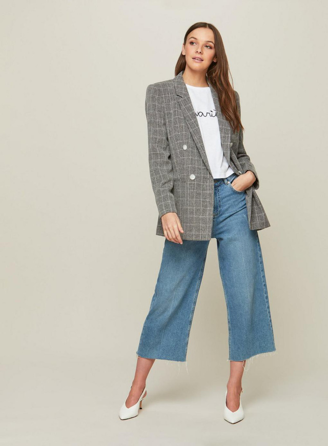 4 gợi ý để mặc blazer kẻ trẻ trung và hợp mốt - Ảnh 8.