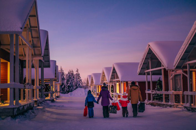 Thăm ngôi làng của ông già Noel giữa mùa Giáng sinh - Ảnh 4.