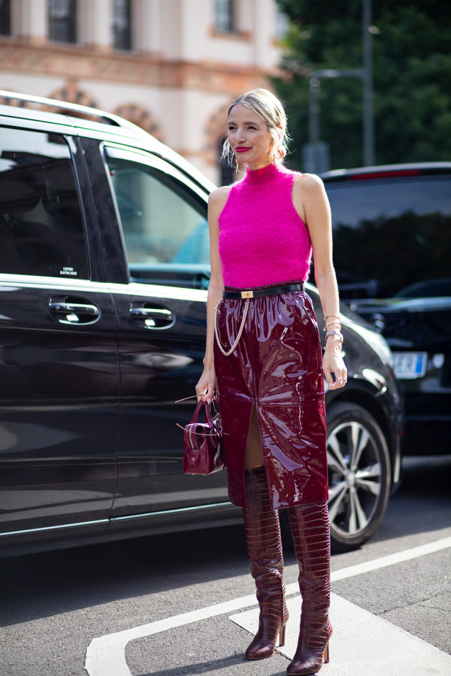 Chất liệu da nhuộm phủ sóng Milan Fashion Week - Ảnh 2.