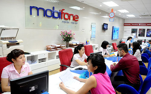 <span style="font-family: 'Times New Roman'; font-size: 15px;">Ngày 7/5 vừa qua, MobiFone khu vực Tp.HCM đã được Nhà nước trao tặng Huân chương Độc lập hạng Ba.</span>