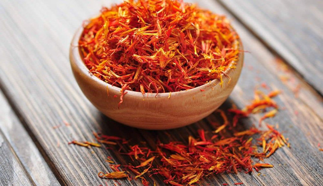 6 lợi ích làm đẹp của nghệ tây - Ảnh 2.