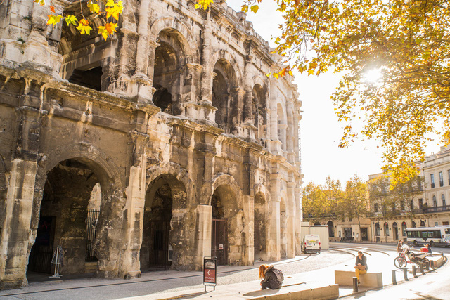Mùa thu vàng mơ mộng ở Nîmes - Ảnh 19.